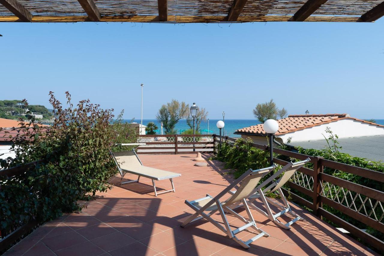 Hotel Delfino Procchio  Exteriér fotografie